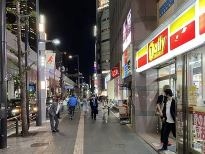 一期一会 （イチゴイチエ）への道順 2／4：道路を左手に直進します。