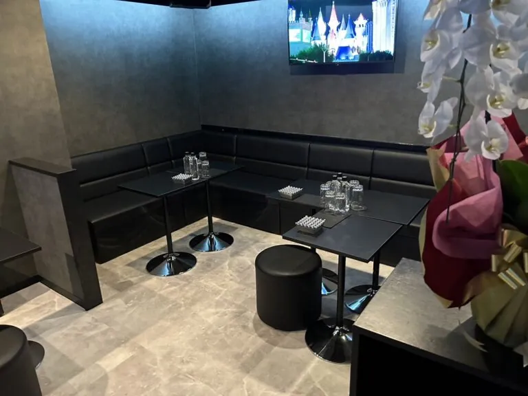 ゼロの店内