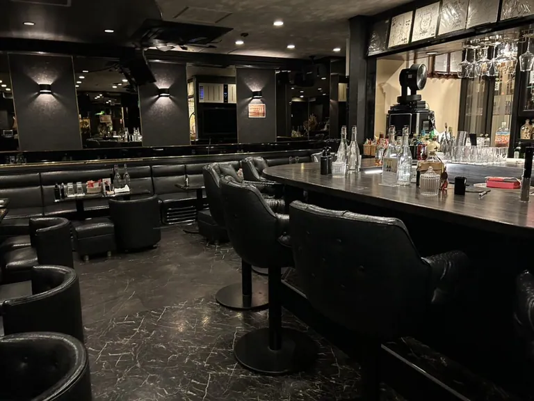 エイムの店内