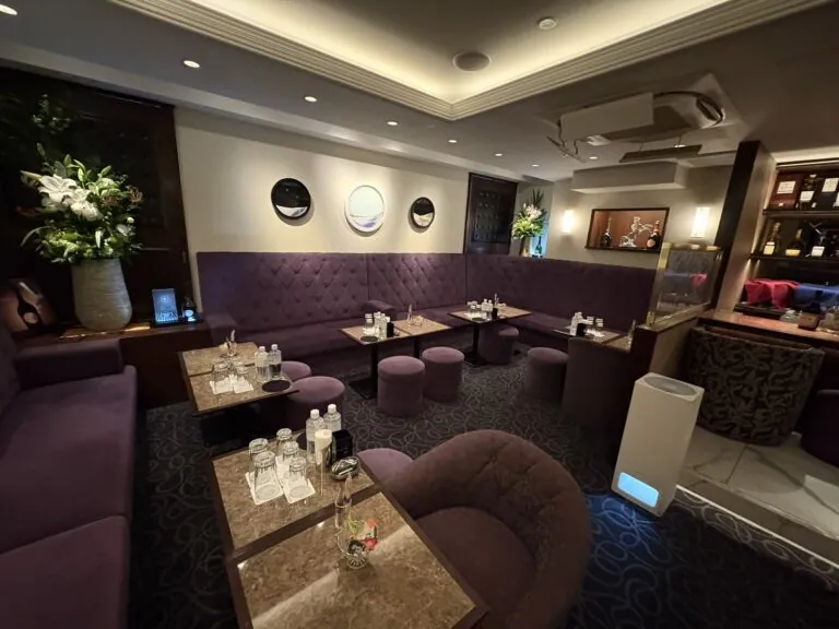 フォルトゥナの店内
