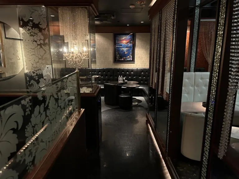 VIP （横浜VIP倶楽部）の店内