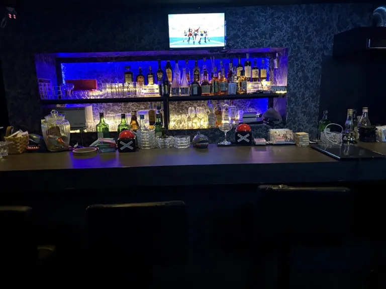 ティアラの店内