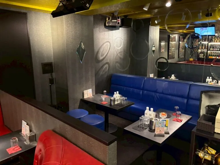 イエローラブの店内