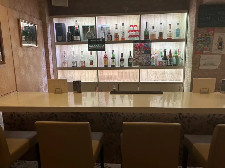 日暮里　ファニー （GIRL’S BAR Funny）の店内