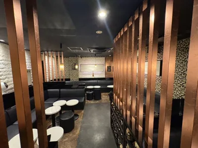 エース （美熟女A 神田駅西口駅前店）の店内