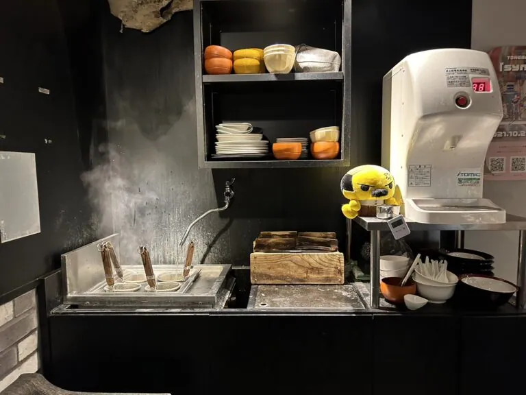 ラメンバーの店内