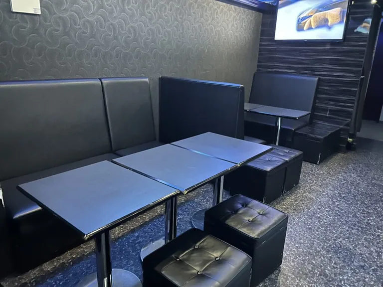 成増　クラウドナインの店内