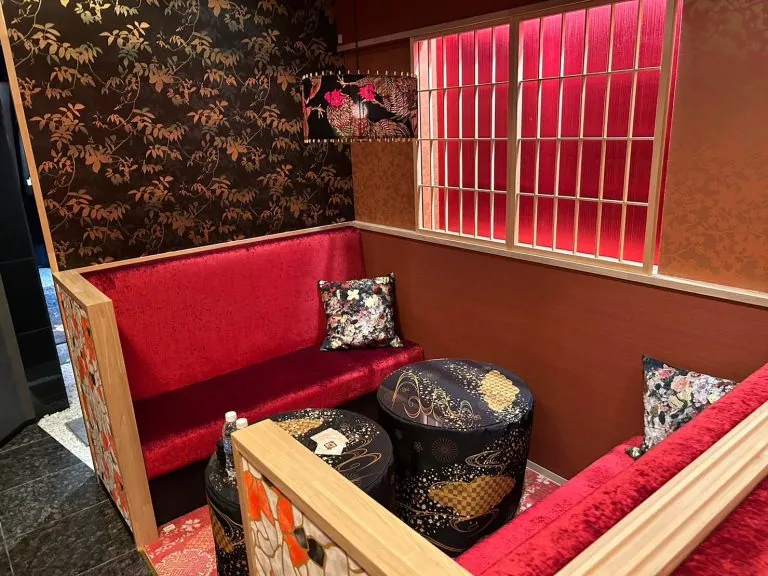 華遊城 (カユウジョウ)の店内
