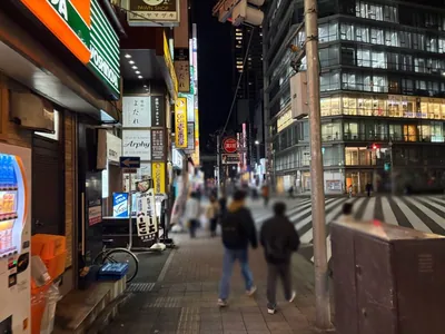 テレサ　（Girl’s Bar TELESA）への道順 9／11：千葉中央駅のロータリーを左折します。