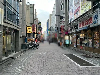 コットンクラブへの道順 5／6：仲町通りを直進します。