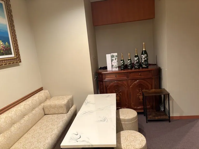 聖 （セイ）の店内