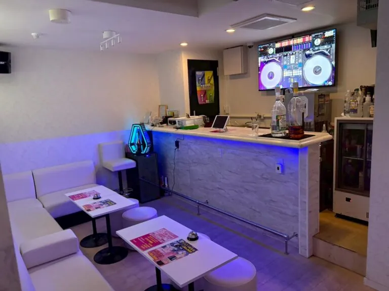 ふるーる （Girl’s bar Fleur）の店内