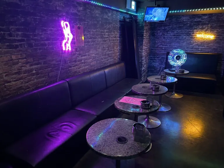 吉祥寺　A3 （ラグジュアリークラブエースリー）の店内
