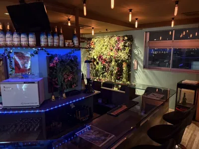 シャインの店内
