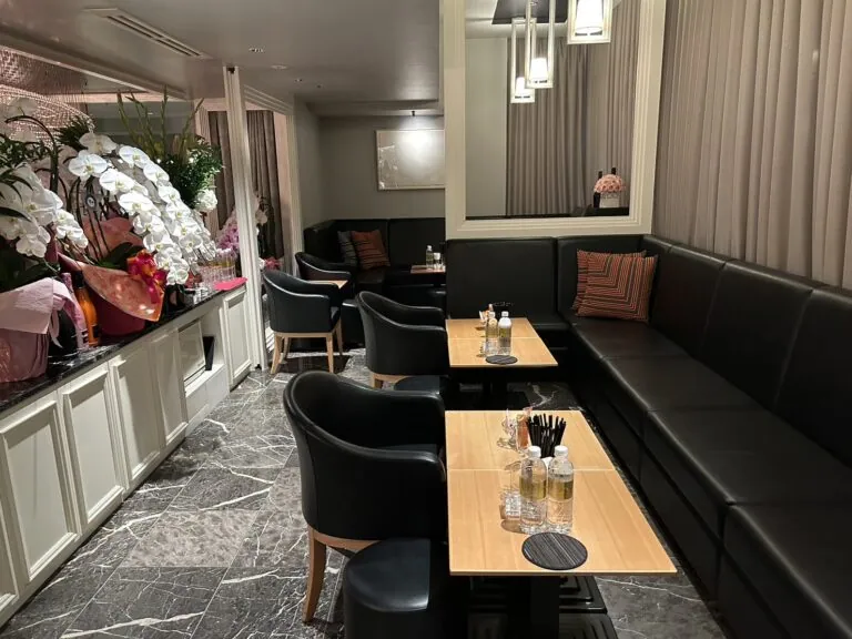 フローラの店内