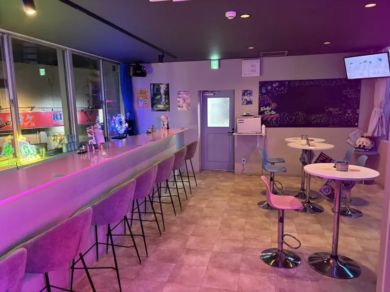 ガールズコレクションの店内
