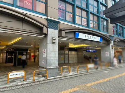 グランクラスへの道順 1／7：「新越谷駅」西口を出ます。