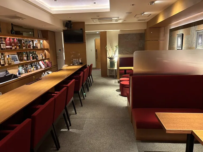 游水 （ゆうすい）の店内