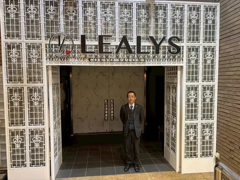 リアリスの店内