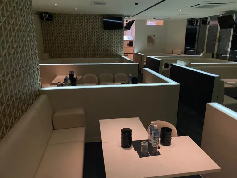 ヴィオラの店内