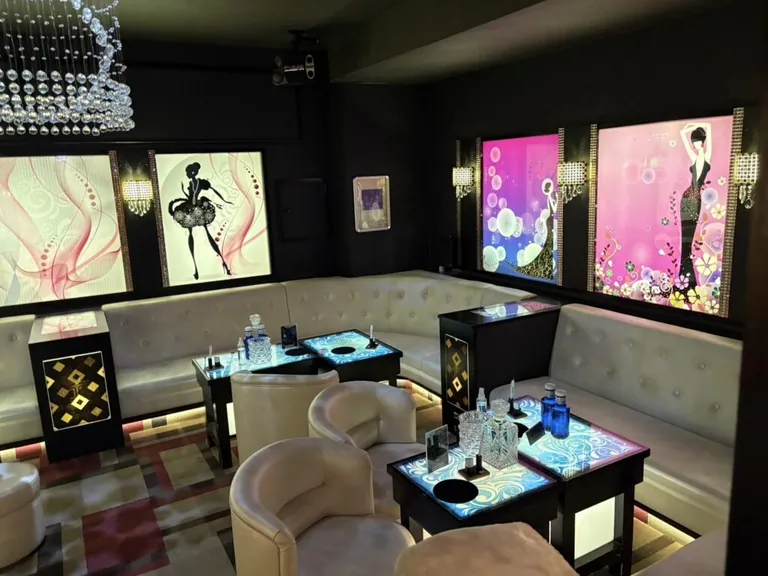 カーニバルの店内