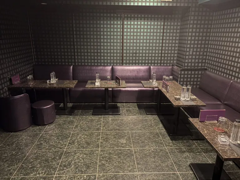 ロジャーの店内