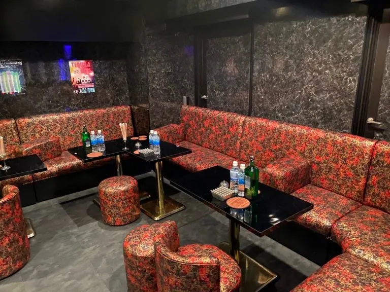 万寿 （マンジュ）の店内