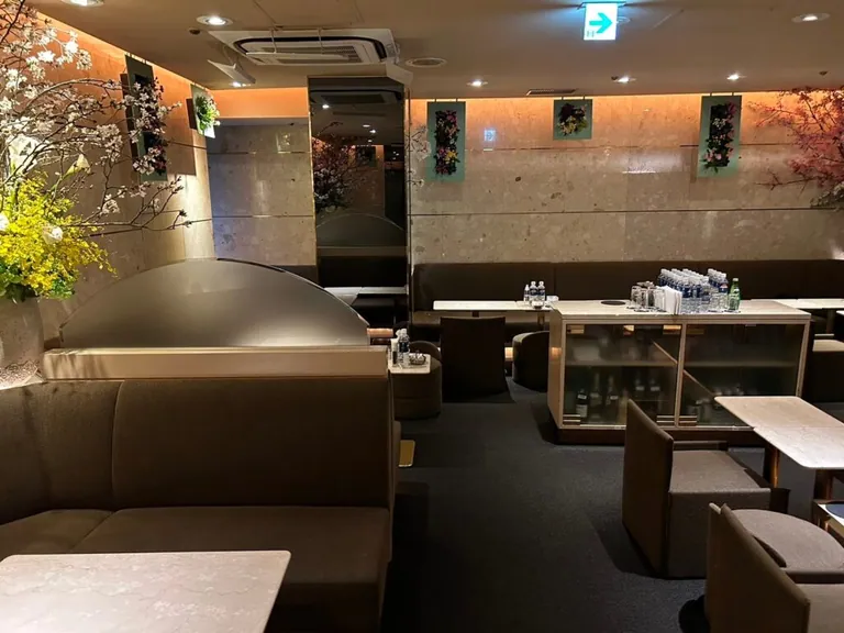バカラの店内