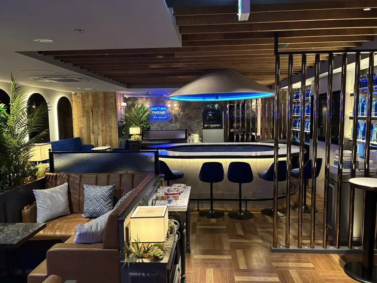 サンセットラウンジェット (Sunset Lounget 新橋)の店内