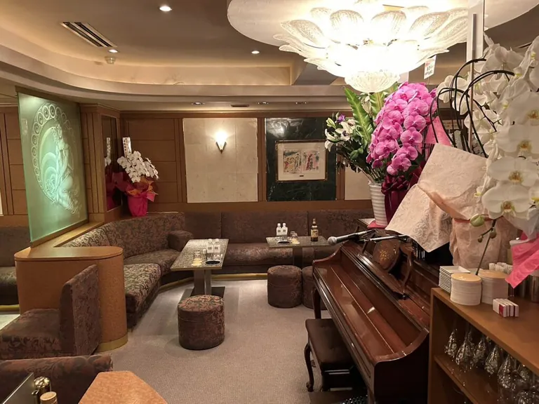 舞花 （マイカ）の店内