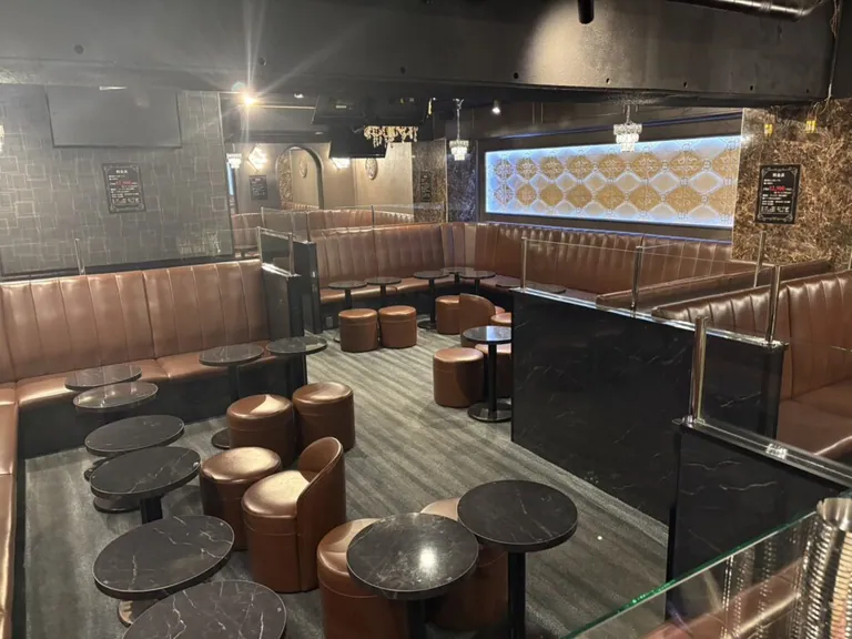 ナインの店内