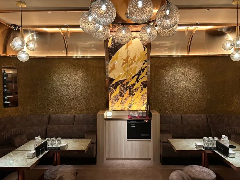 美人茶屋 （ビジンチャヤ）の店内