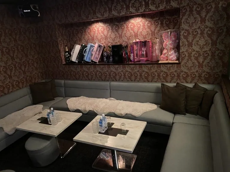 アークの店内