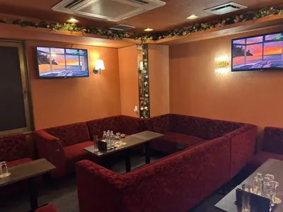 ロイヤルラウンジの店内