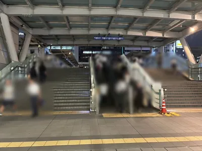 風雅 （フウガ）への道順 2／6：駅を出て直進します。