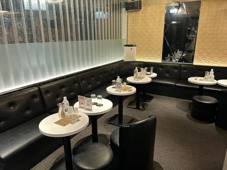 グレアの店内