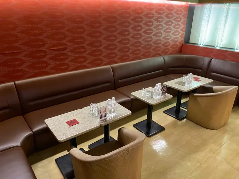 ルパンの店内