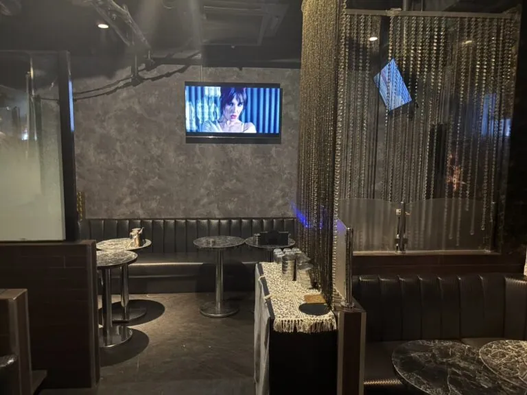 千歳烏山　アフタールームの店内