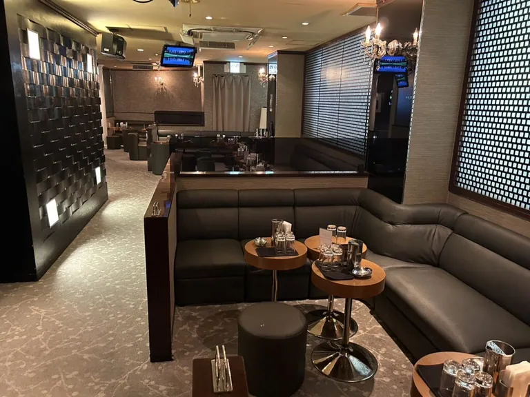 ワイの店内