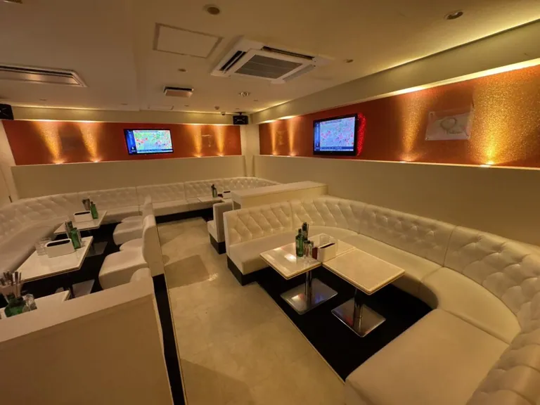 木更津 ペレの店内