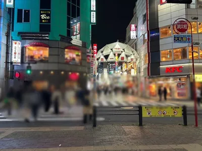 ノックスへの道順 4／8：二つ目の横断歩道を渡り「西一番街」へ入ります。