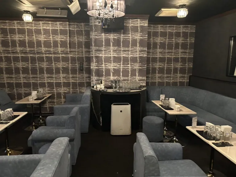 ワイの店内