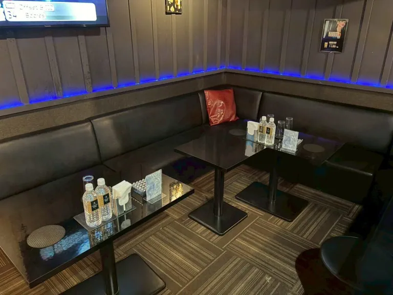 マーリー朝の店内