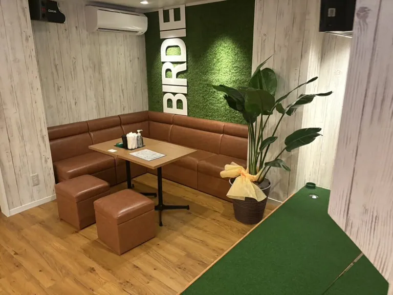 バーディーの店内