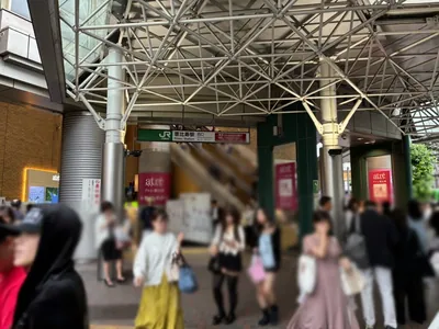 グランジュールセカンドへの道順 1／7：各線「恵比寿駅」西口を出ます。
