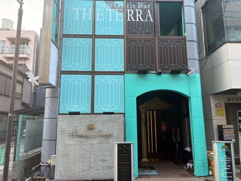 ブセナラウンジの店内