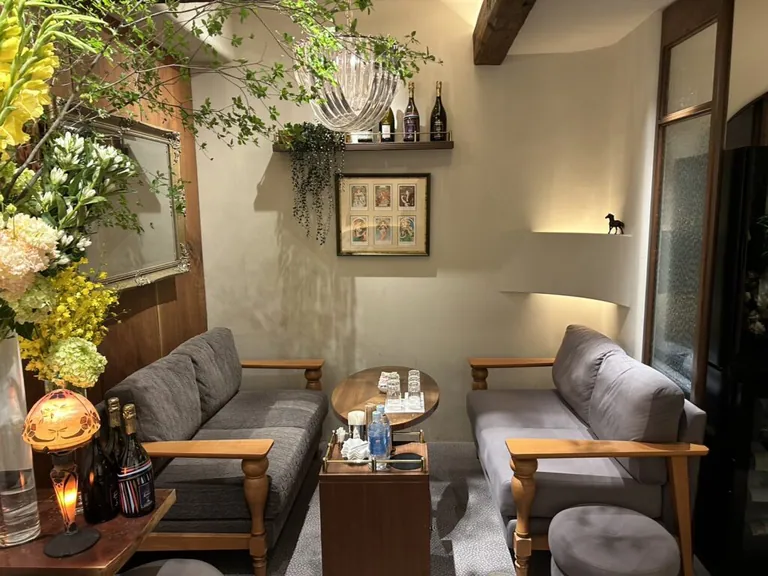 モネ （MoNe＋）の店内