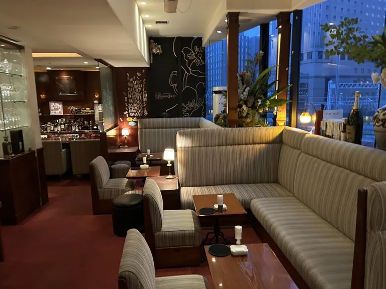 あやの店内