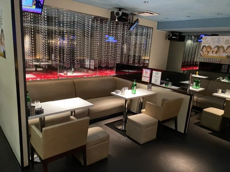 蒼ソウ2 （昼）の店内