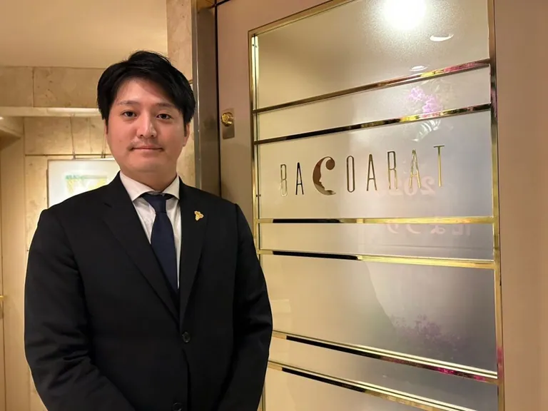 バカラの店内